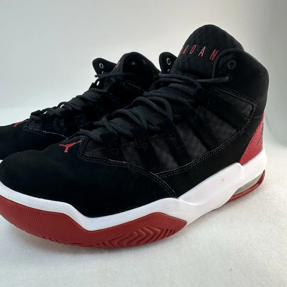 Jordan Max Aura AQ9084-023 Black Gym Red White Men's Size 9 Basketball Shoes